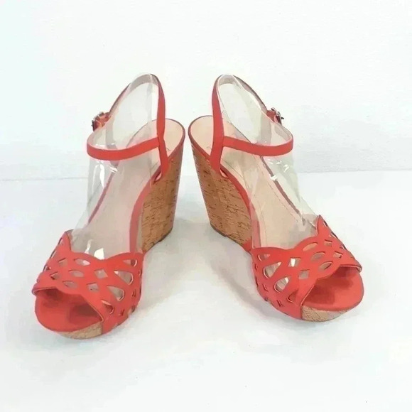 BCBGeneration Wedges 5 inch - Picture 4 of 8